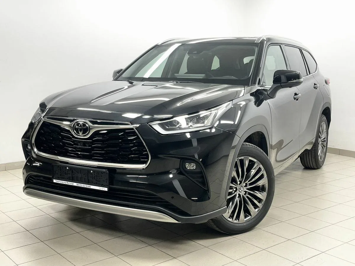 Toyota Highlander IV (U70)
