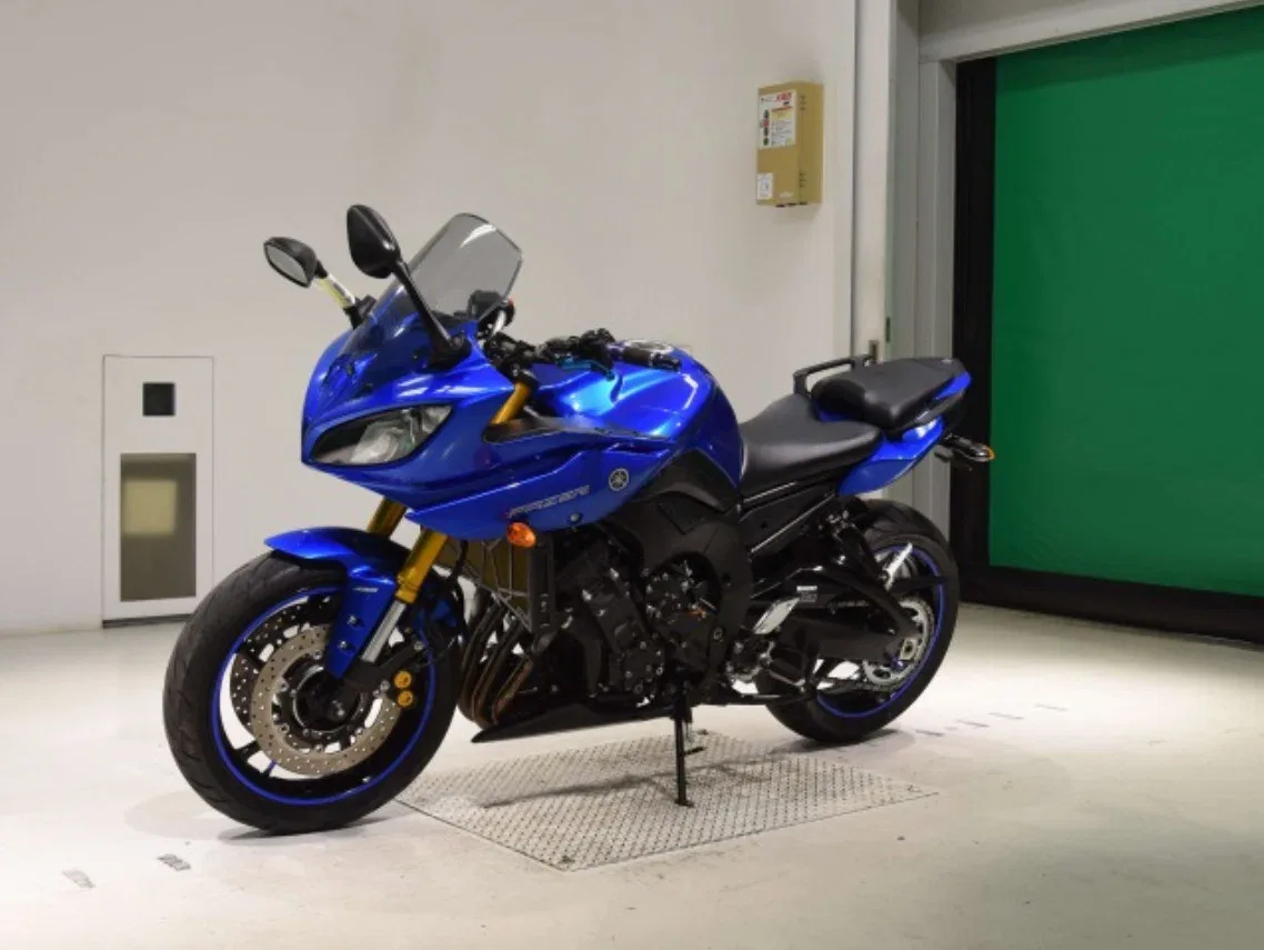Yamaha FZ8
