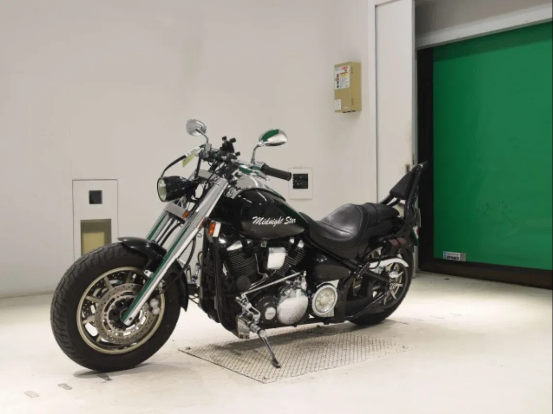 Yamaha XV 1700 Road Star