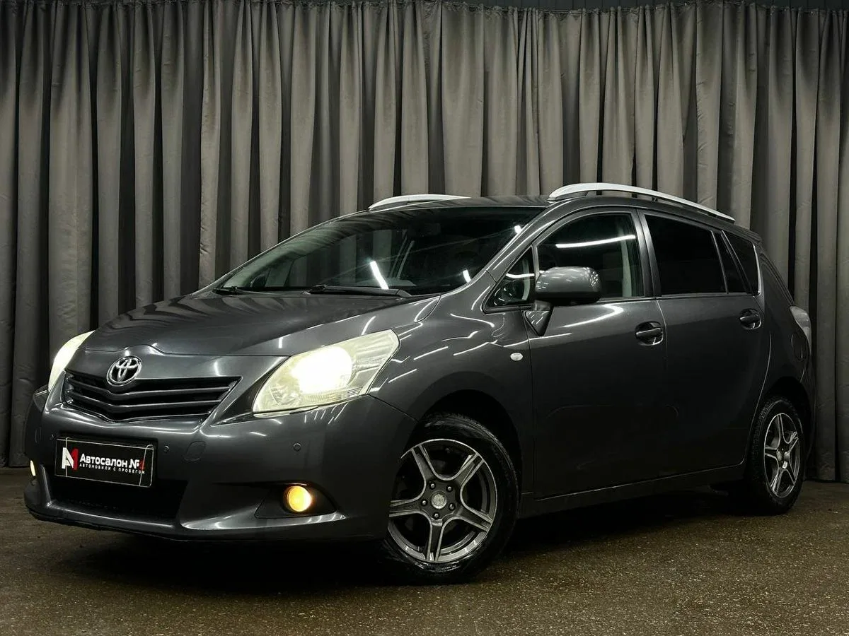 Toyota Verso I