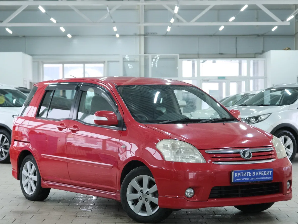 Toyota Raum II