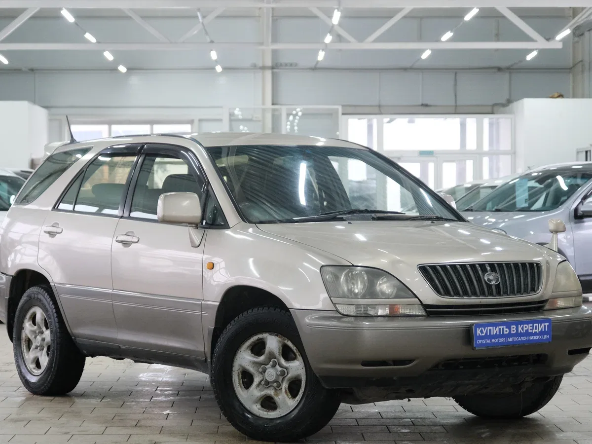 Toyota Harrier I (XU10)