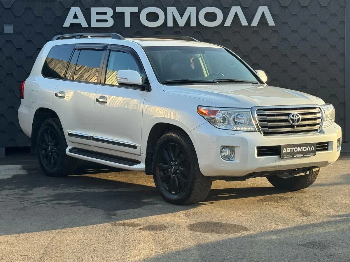 Toyota Land Cruiser 200 Series Рестайлинг 1