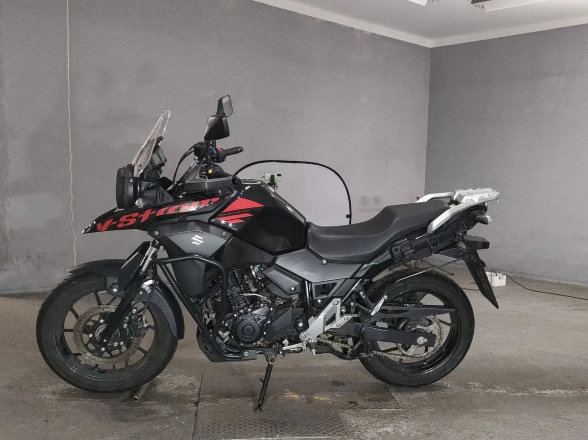 Suzuki V-Strom DL 250