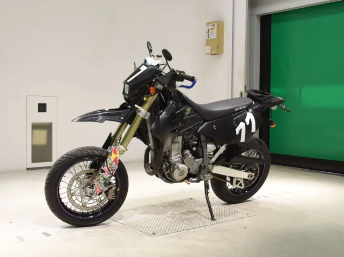 Suzuki DR-Z 400 SM