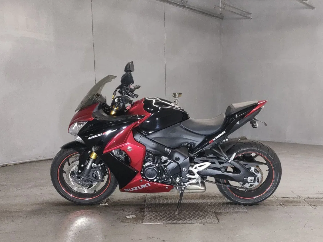 Suzuki GSX-S 1000 F