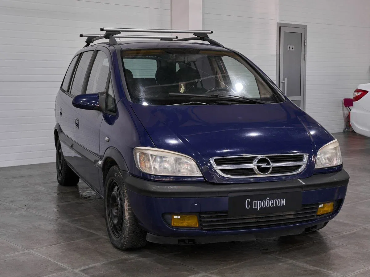 Opel Zafira A Рестайлинг
