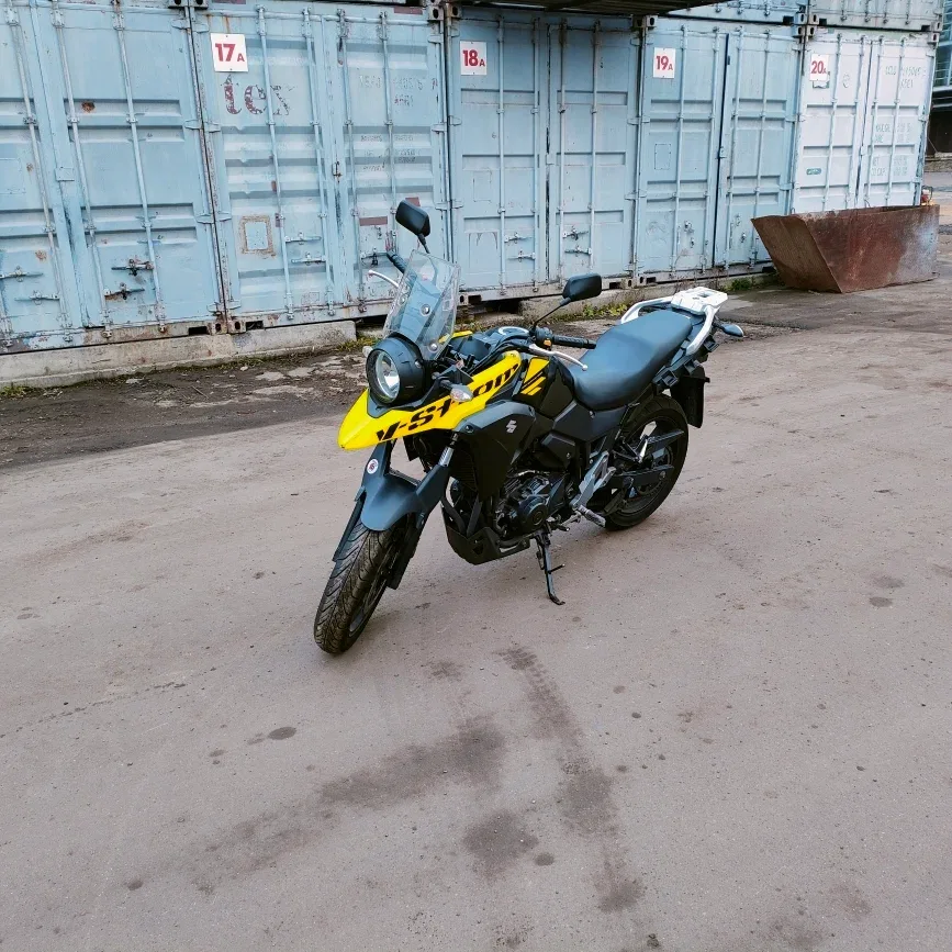 Suzuki V-Strom DL 250