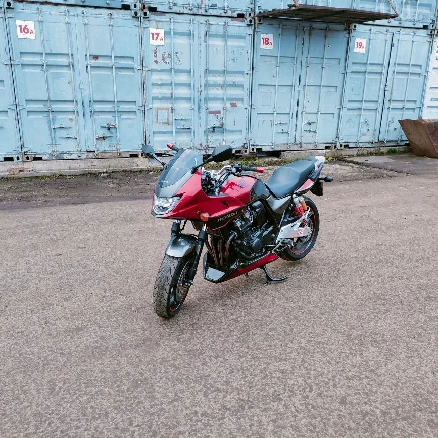 Honda CB 400 Super Four