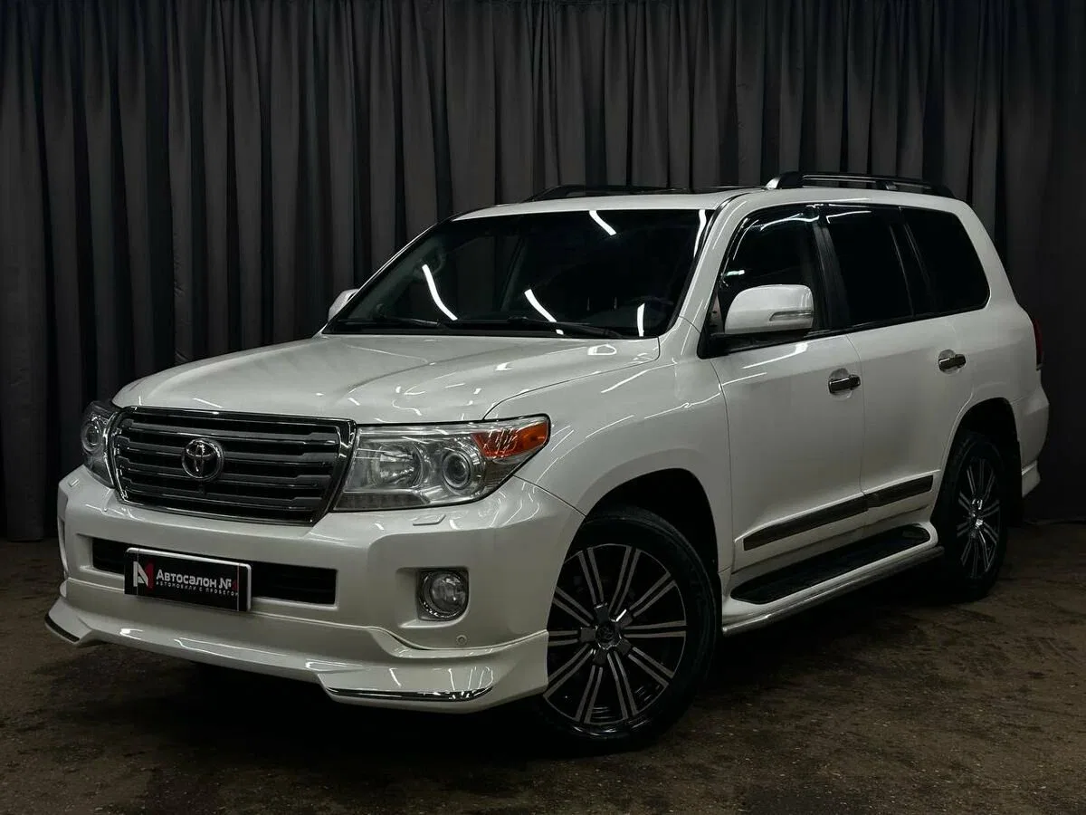 Toyota Land Cruiser 200 Series Рестайлинг 1