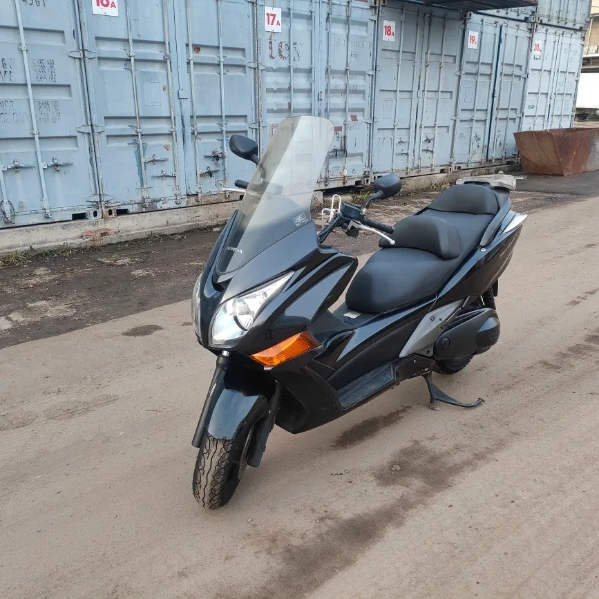 Honda Silver Wing 400