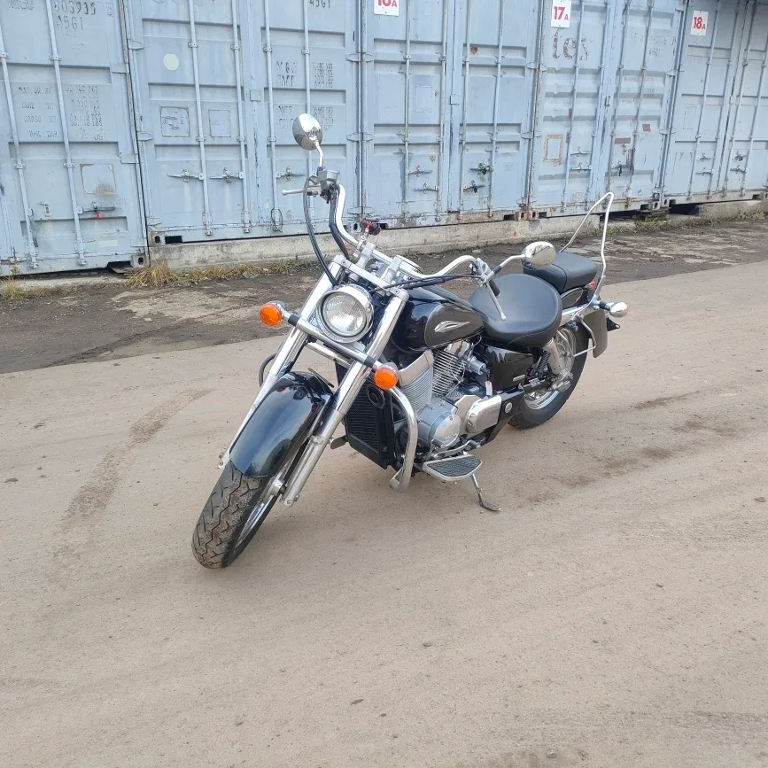 Honda VT 400