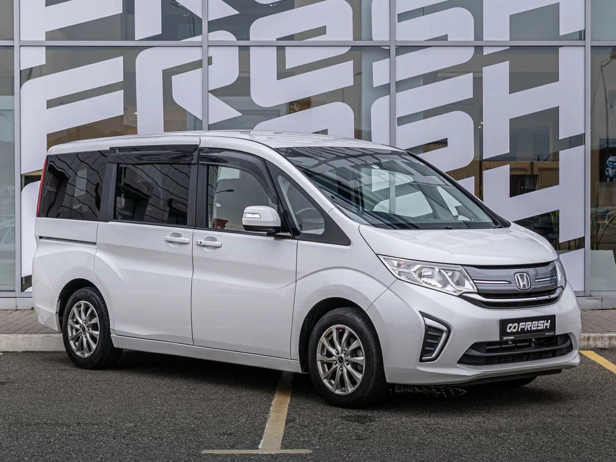 Honda Stepwgn V Рестайлинг