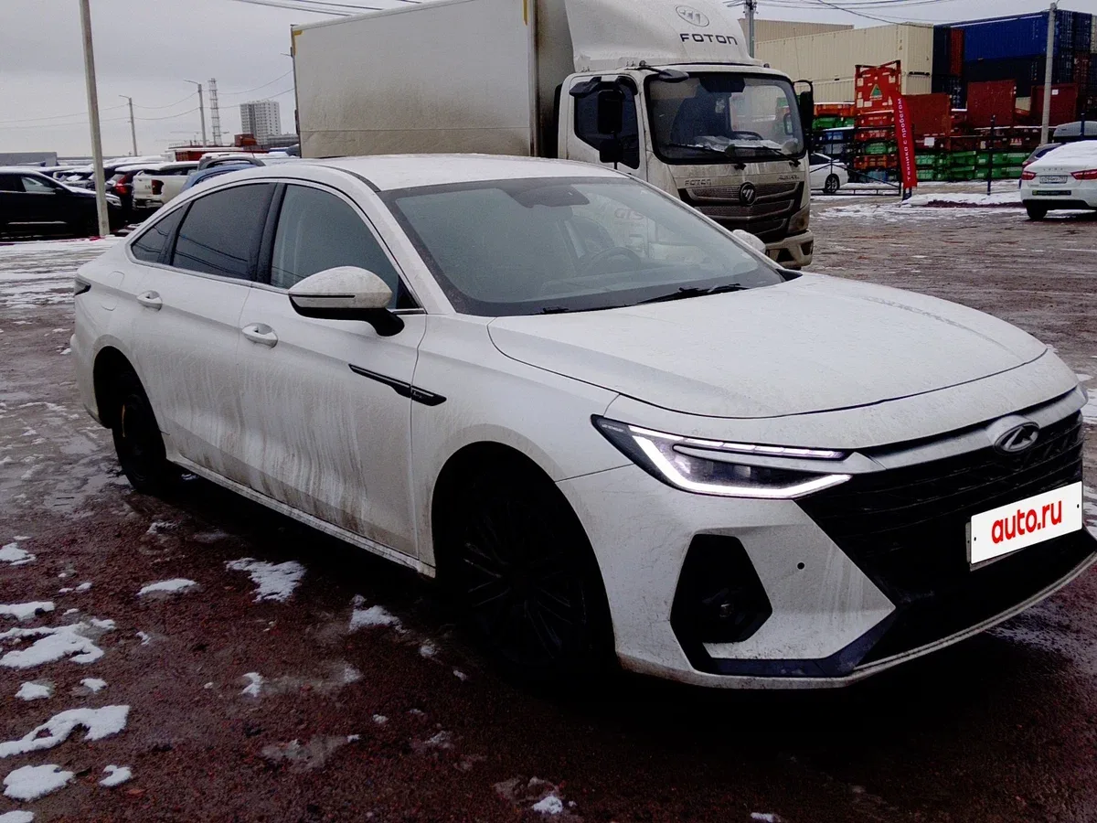 Chery Arrizo 8