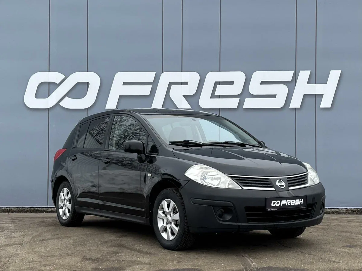 Nissan Tiida I