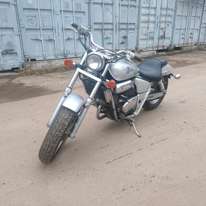 Honda Magna