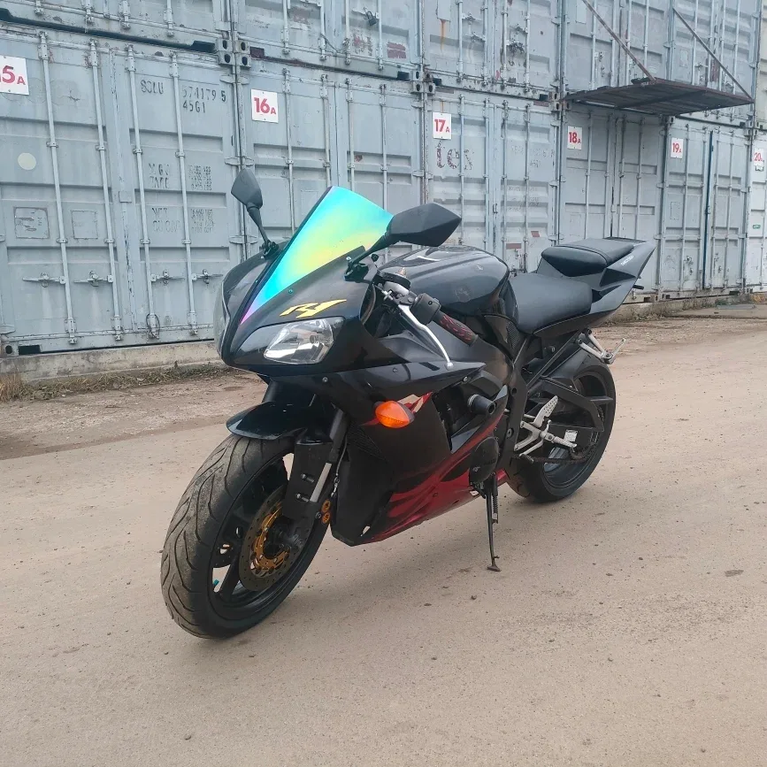 Yamaha YZF-R1