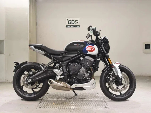 Triumph Trident 660