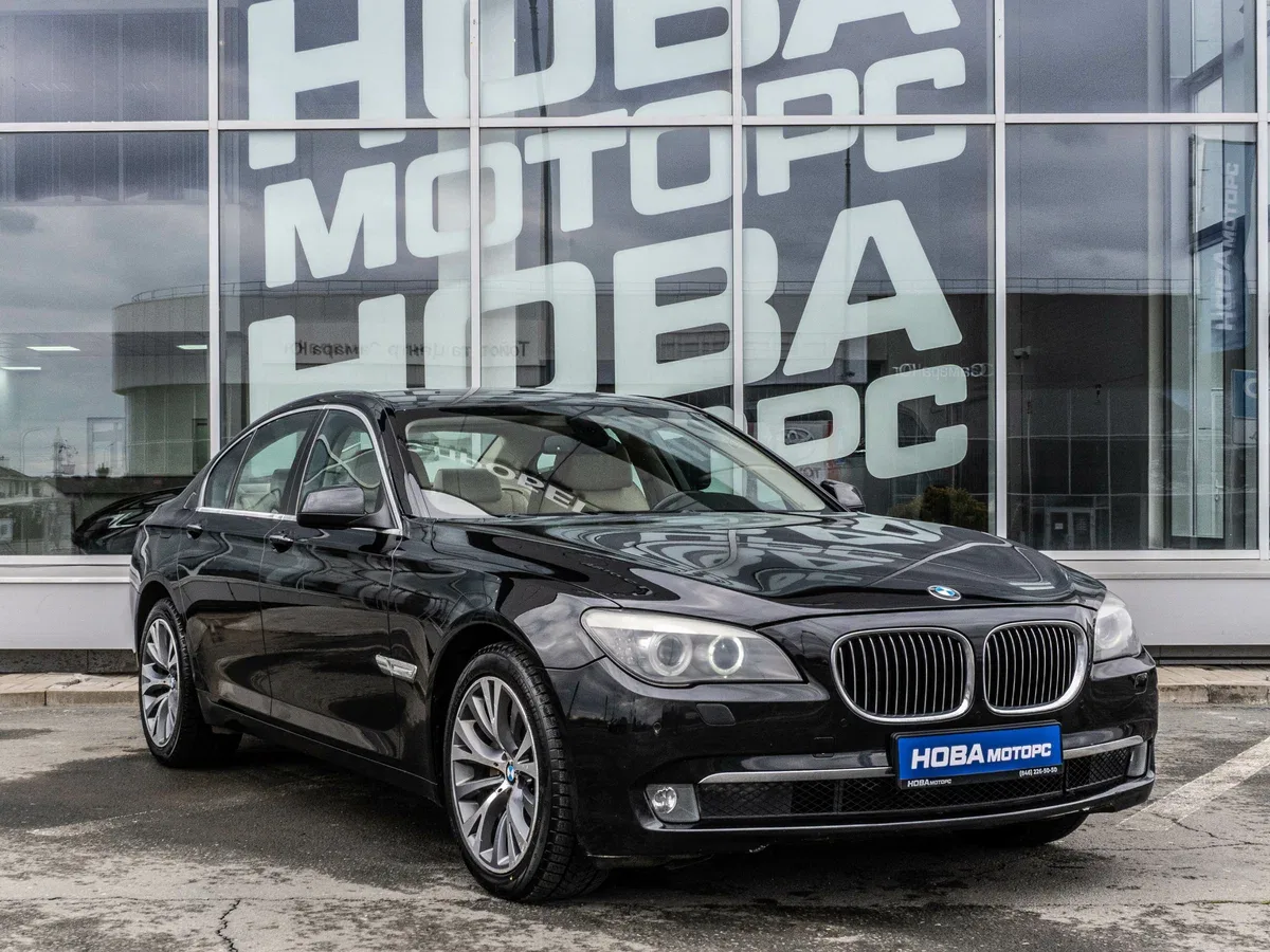 BMW 7 серии V (F01/F02/F04)