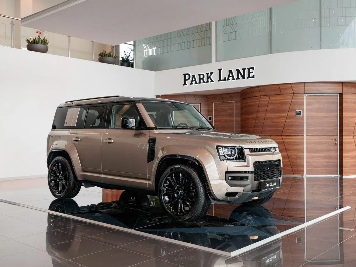 Land Rover Defender II