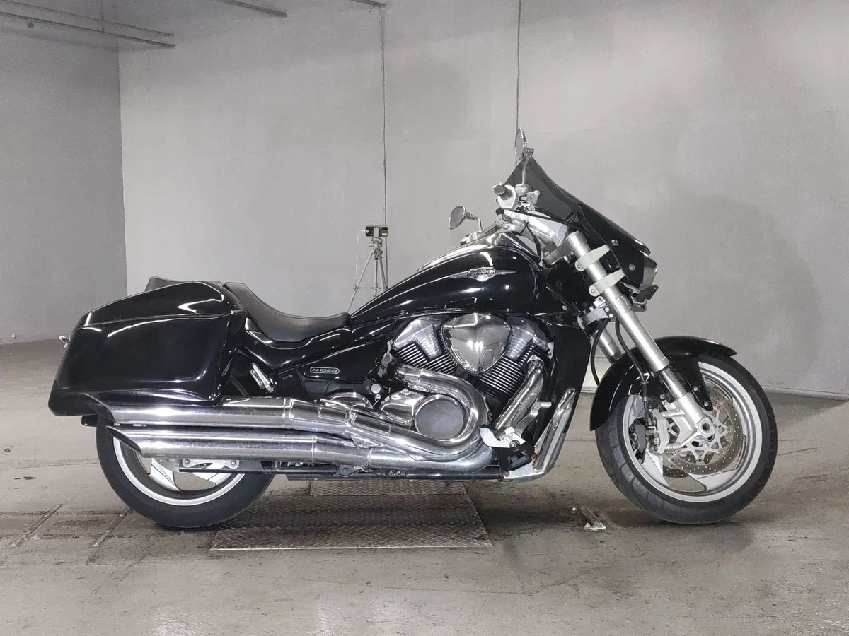 Suzuki Boulevard M109R