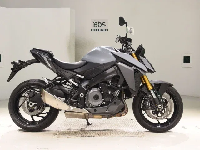 Suzuki GSX-S1000
