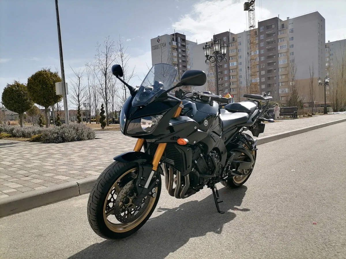 Yamaha FZ1