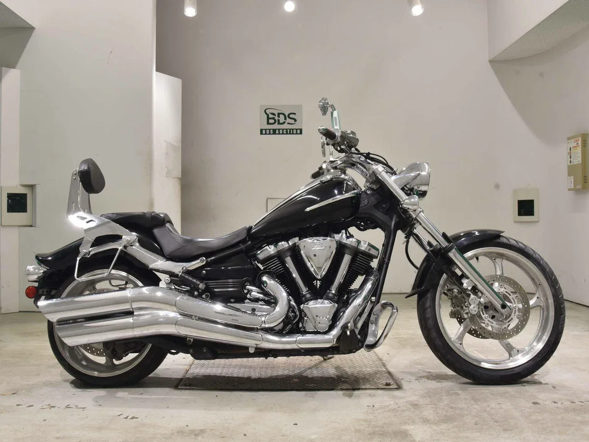 Yamaha XV 1900