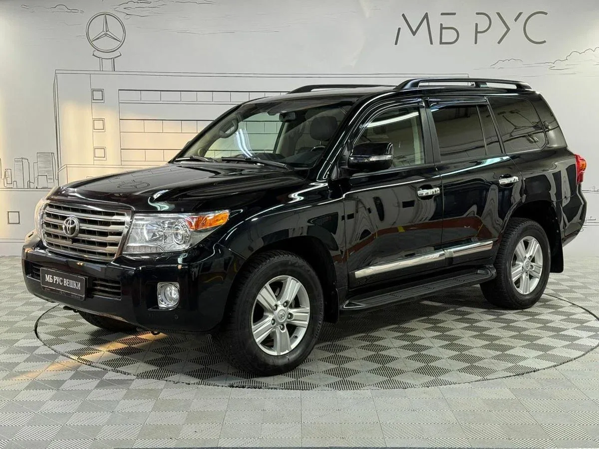 Toyota Land Cruiser 200 Series Рестайлинг 1