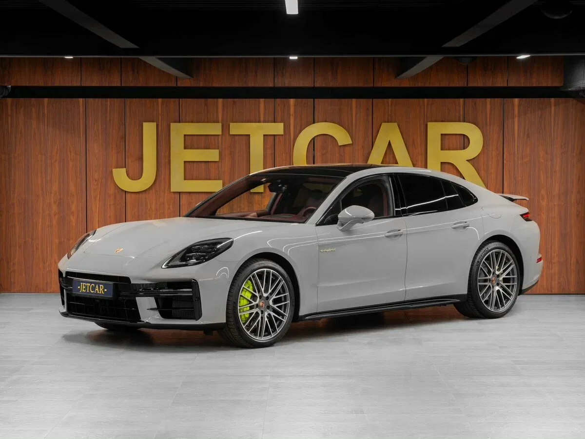 Porsche Panamera III