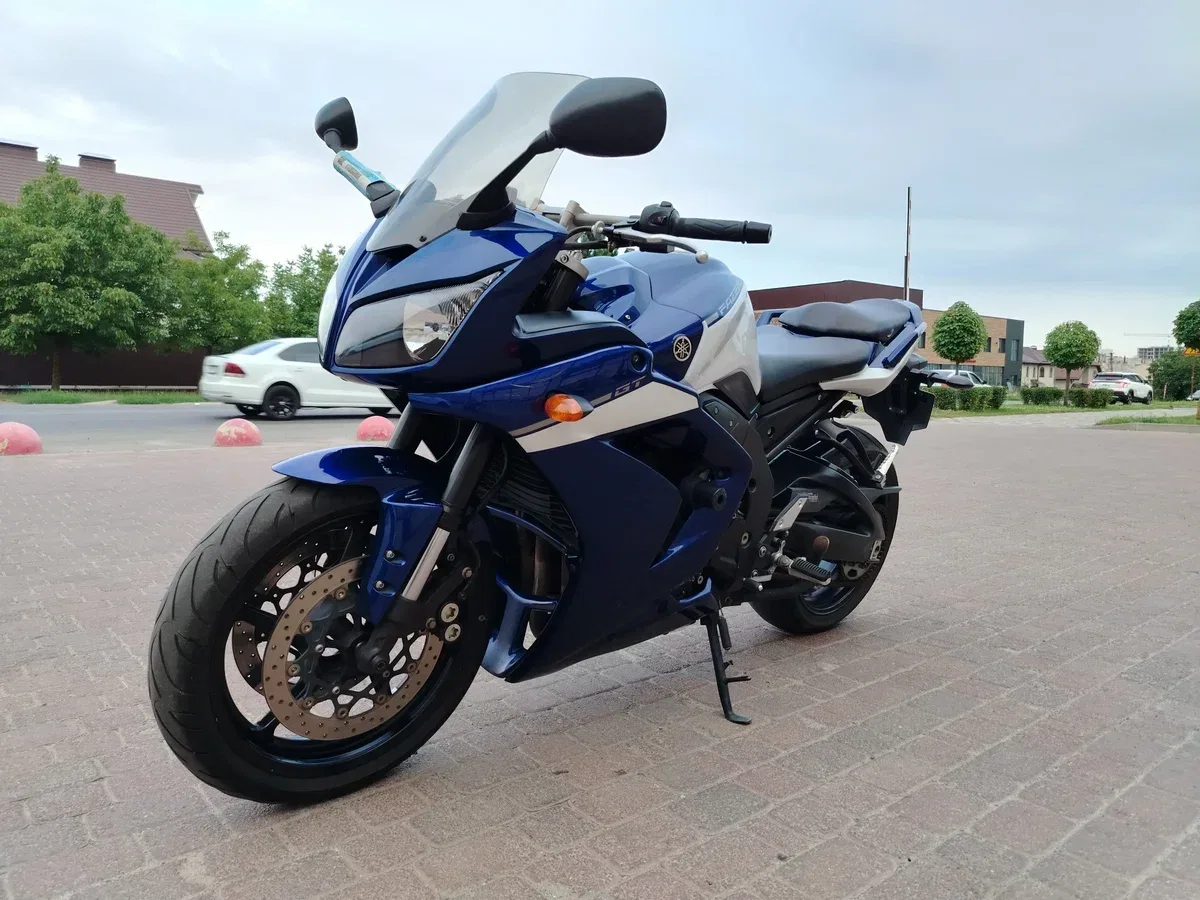 Yamaha FZ1