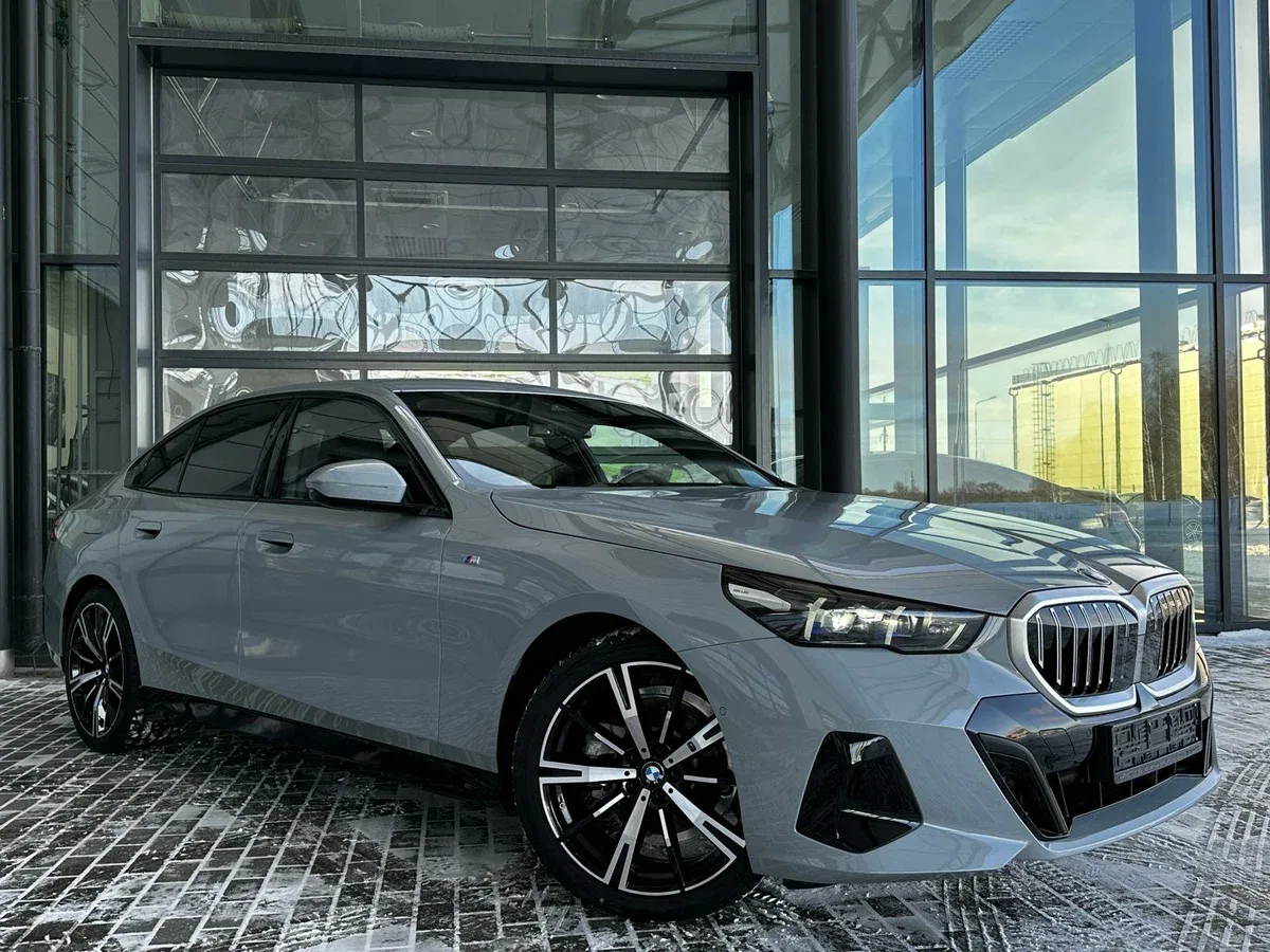 BMW 5 серии VIII (G60/G61/G68)