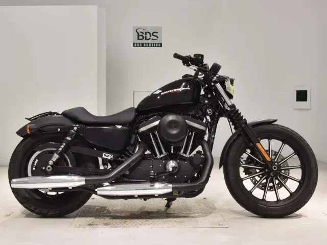 Harley-Davidson Sportster 883