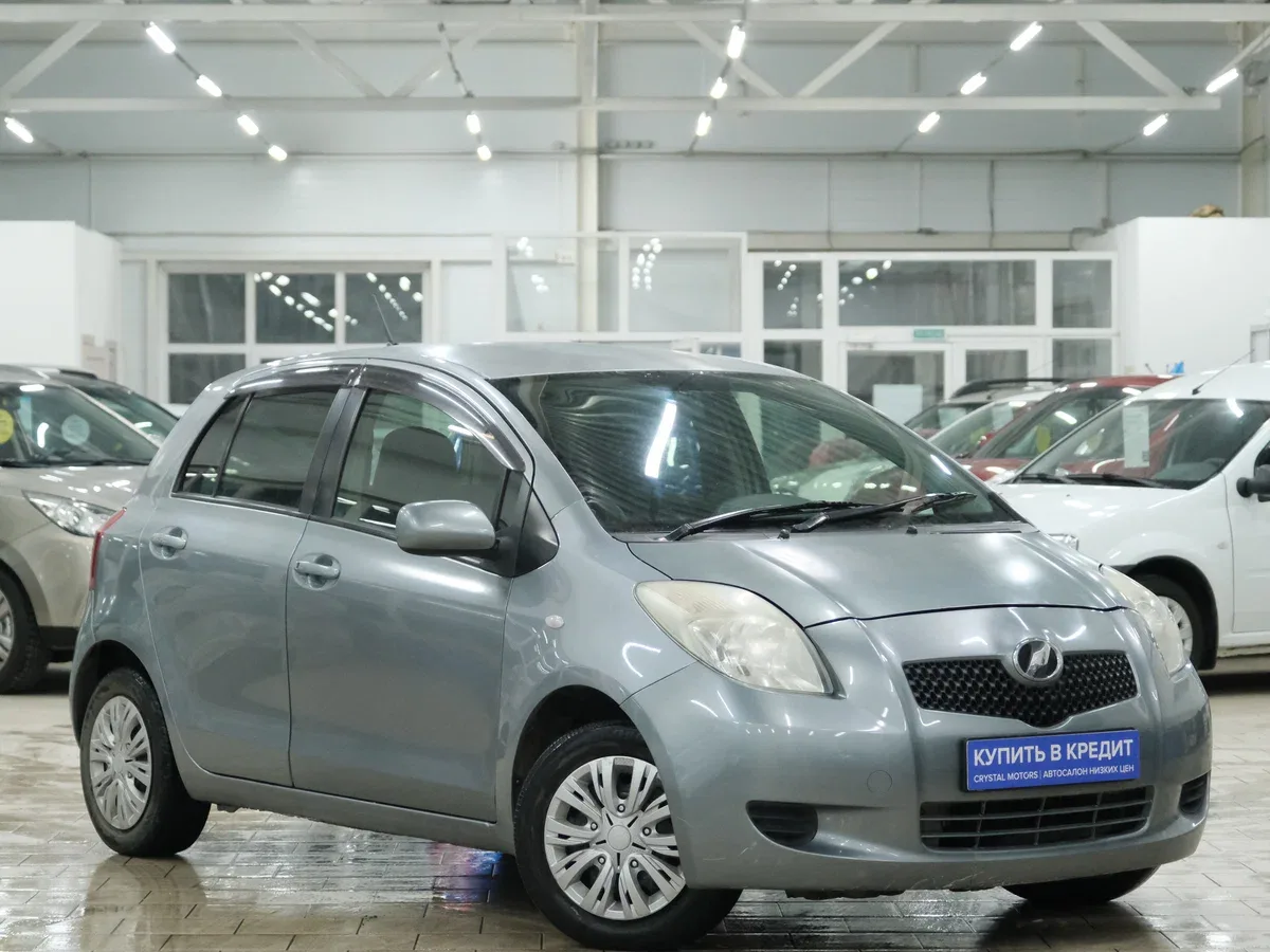 Toyota Vitz II (XP90)