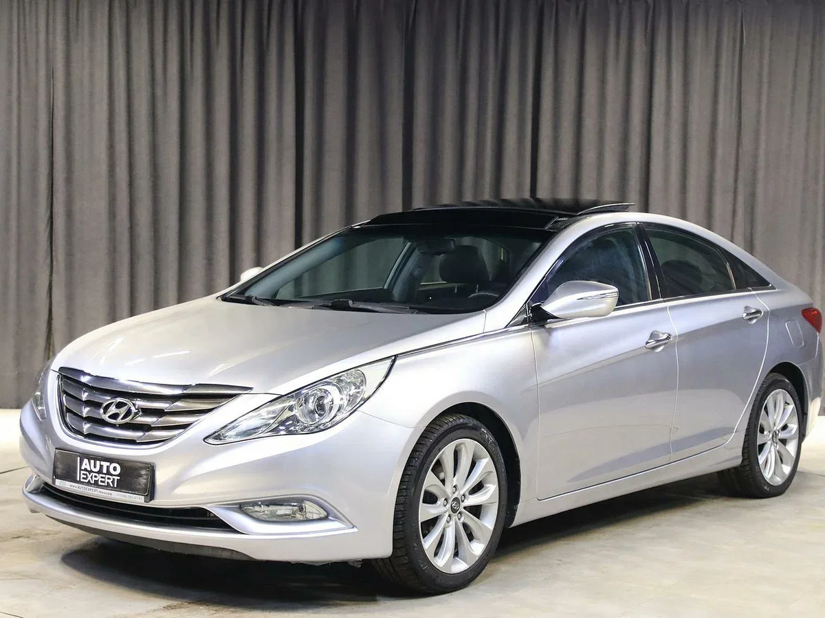 Hyundai Sonata VI (YF)