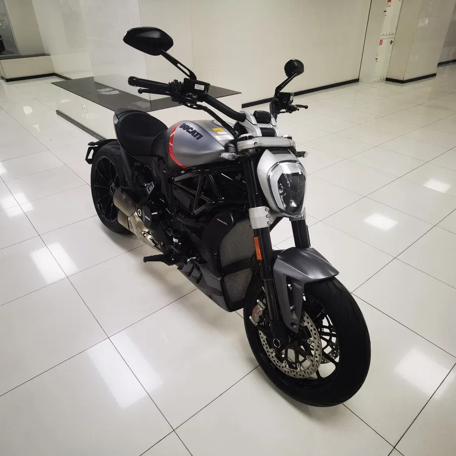 Ducati Diavel
