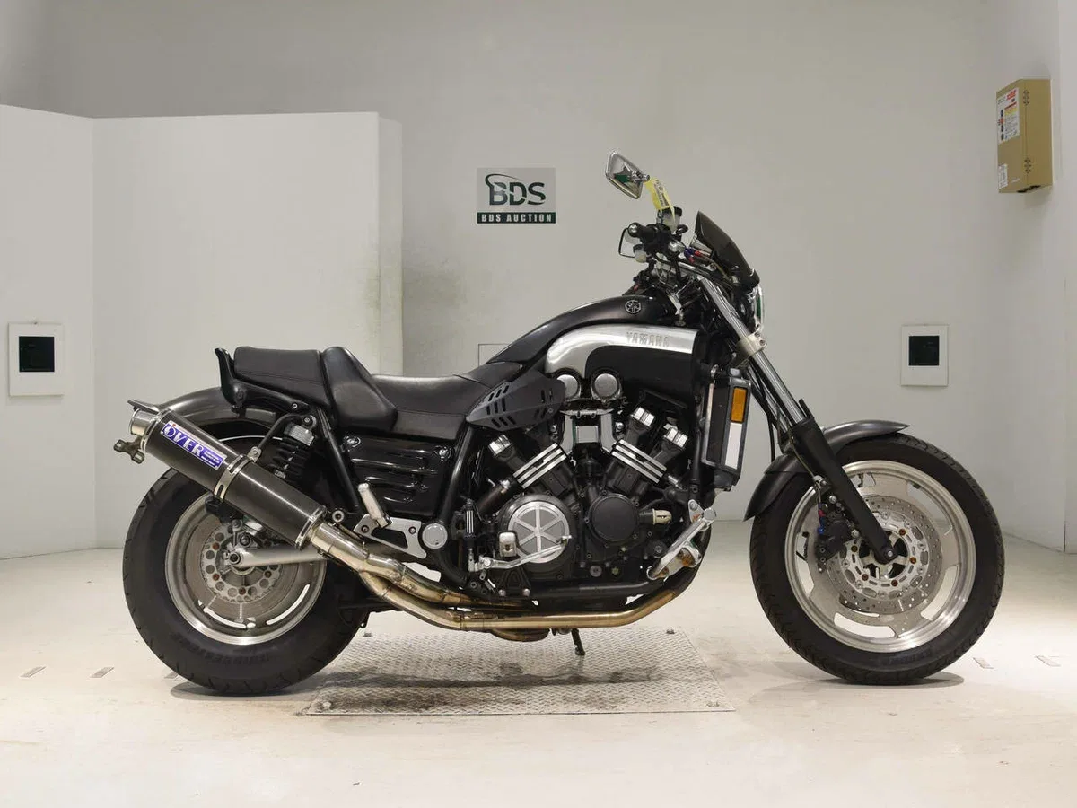 Yamaha V-Max 1200