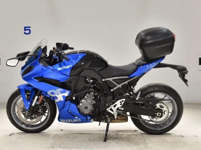 Suzuki GSX-8R