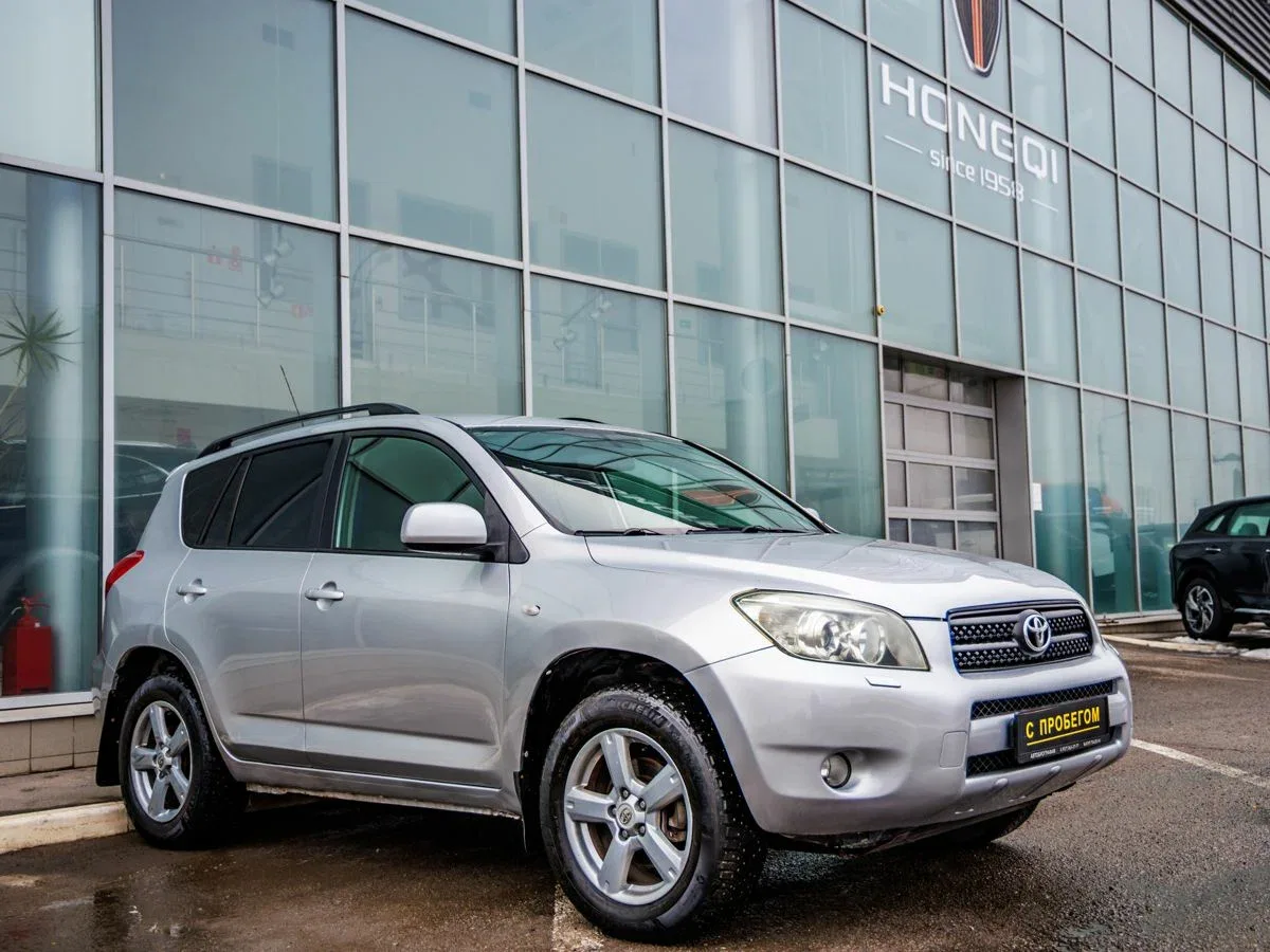 Toyota RAV4 III (XA30)