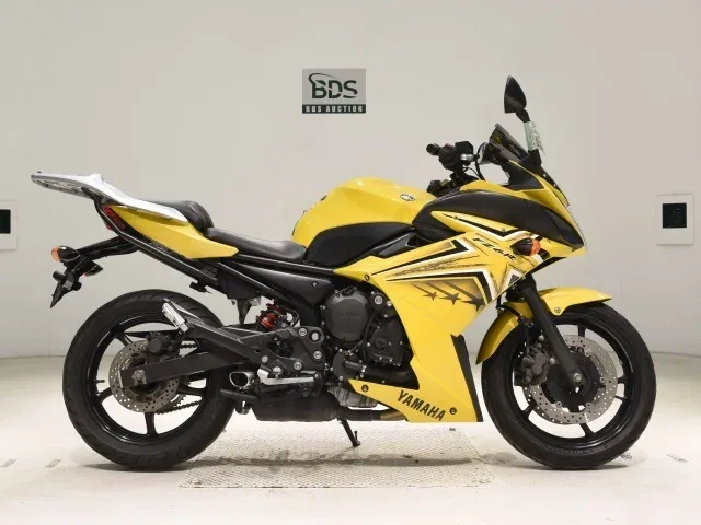 Yamaha FZ6
