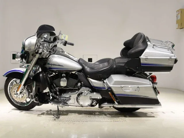 Harley-Davidson CVO Limited