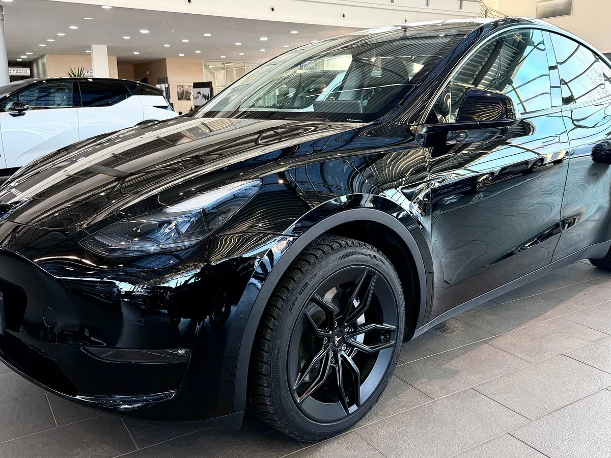 Tesla Model Y I