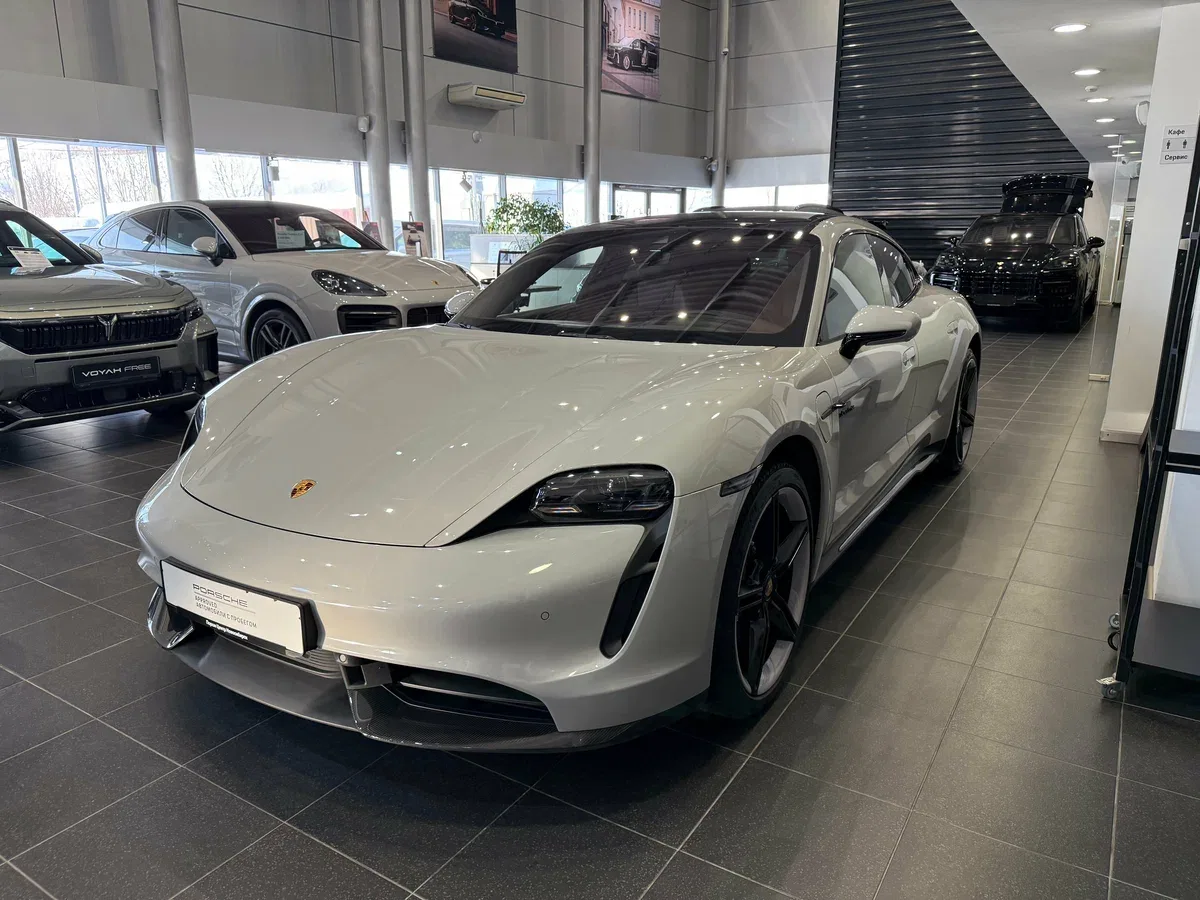 Porsche Taycan I