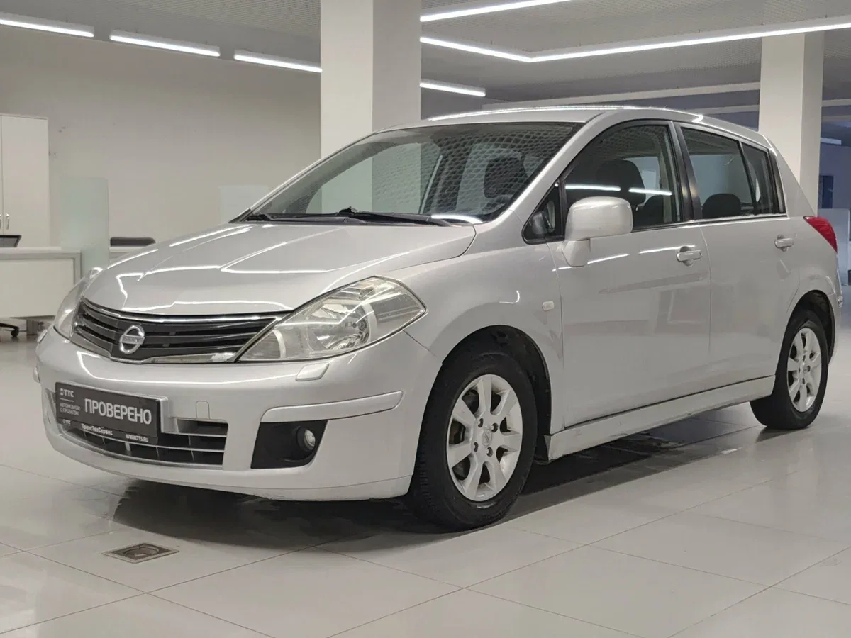Nissan Tiida I Рестайлинг