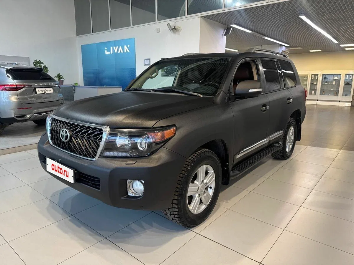 Toyota Land Cruiser 200 Series Рестайлинг 1