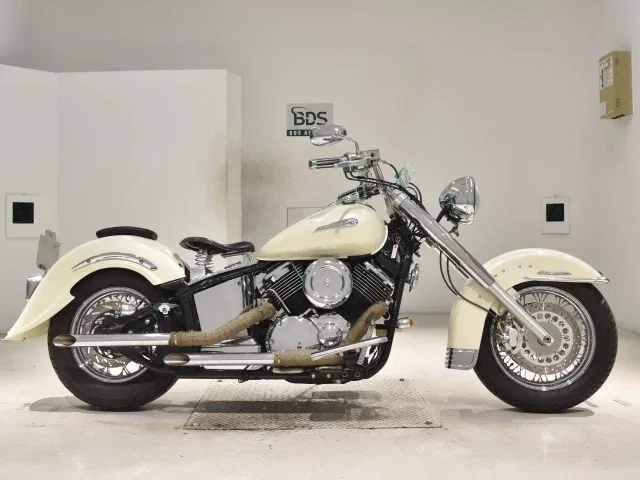 Yamaha XVS1100 Drag Star