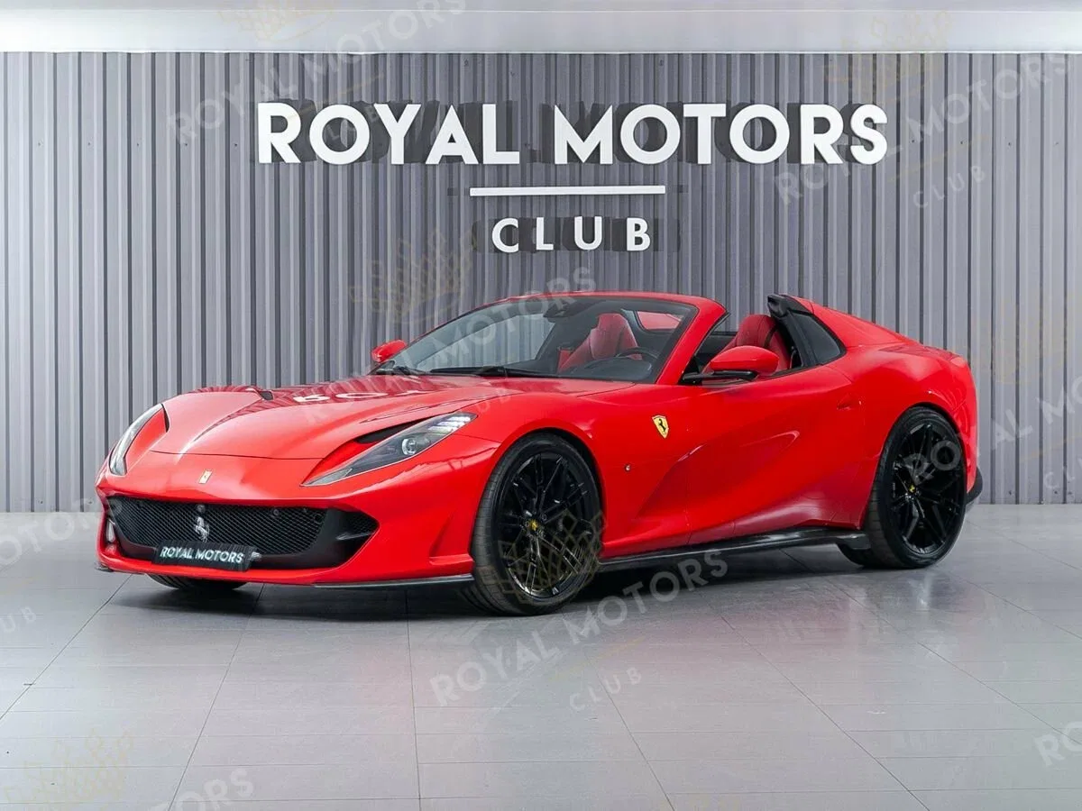 Ferrari 812