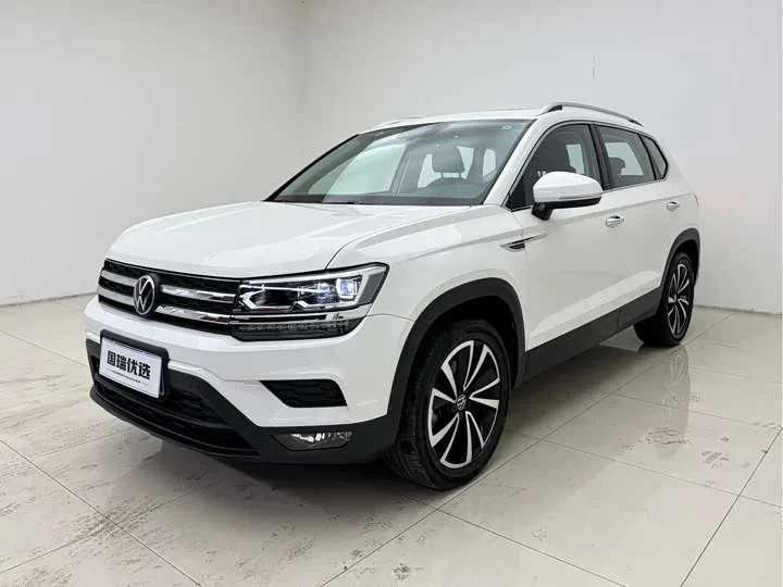 Volkswagen Tharu I