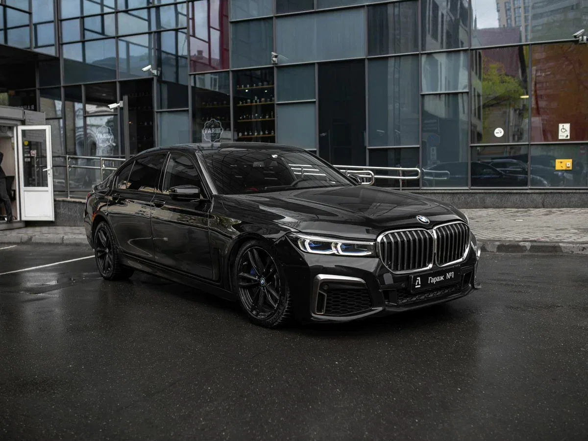 BMW 7 серии VI (G11/G12)