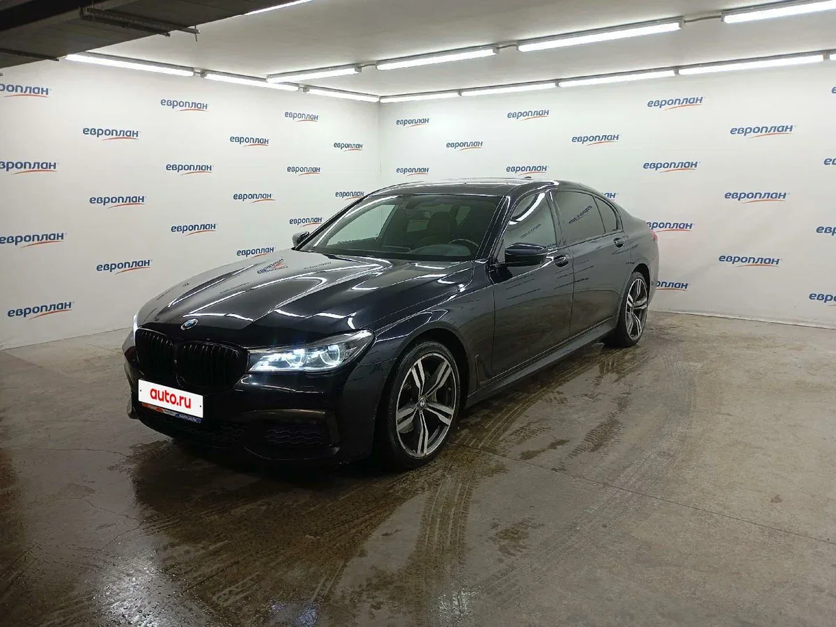 BMW 7 серии VI (G11/G12)